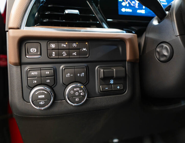 Chevrolet Tahoe SUV 6,2 l 313 kw