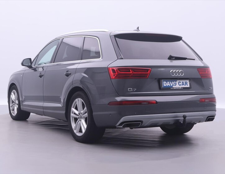 Audi Q7 5