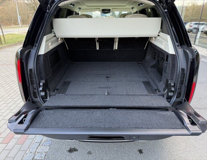 Land Rover Range Rover SUV / Terénní 4,4 l 390 kw