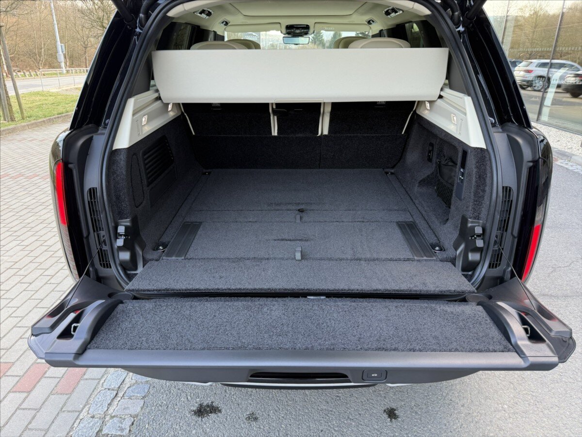 Land Rover Range Rover SUV / Terénní 4,4 l 390 kw
