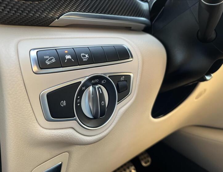 Mercedes-Benz Třídy V 11