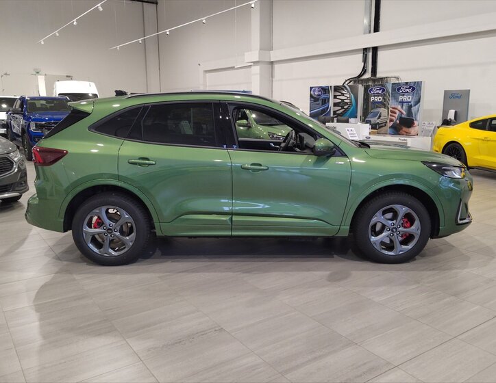 Ford Kuga SUV / Terénní 2,5 l 178 kw