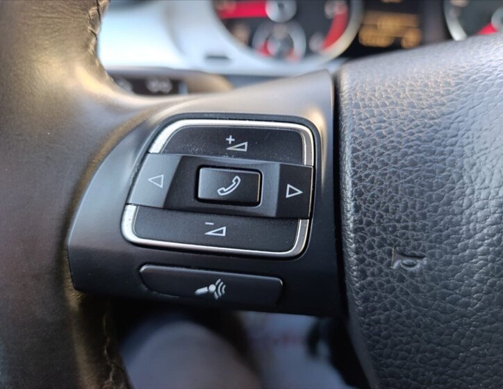 Volkswagen Passat Kombi 2,0 l 125 kw