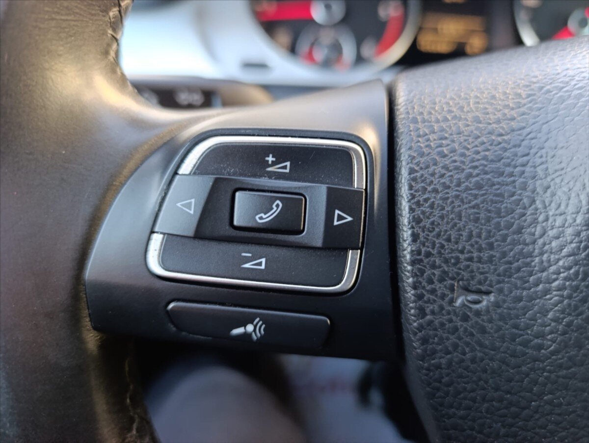 Volkswagen Passat Kombi 2,0 l 125 kw