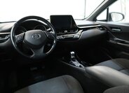 Toyota C-HR SUV 1,8 l 72 kw
