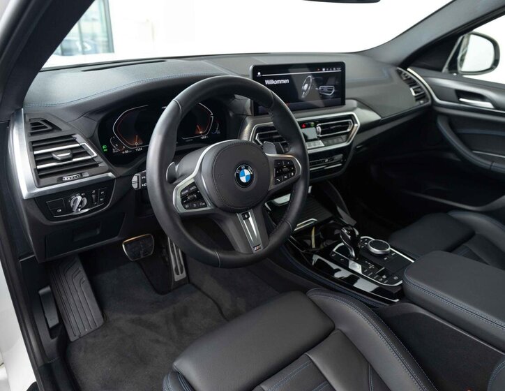 BMW X4 SUV 3,0 l 210 kw