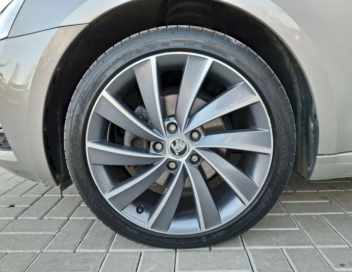 Škoda Octavia Kombi 2,0 l 110 kw