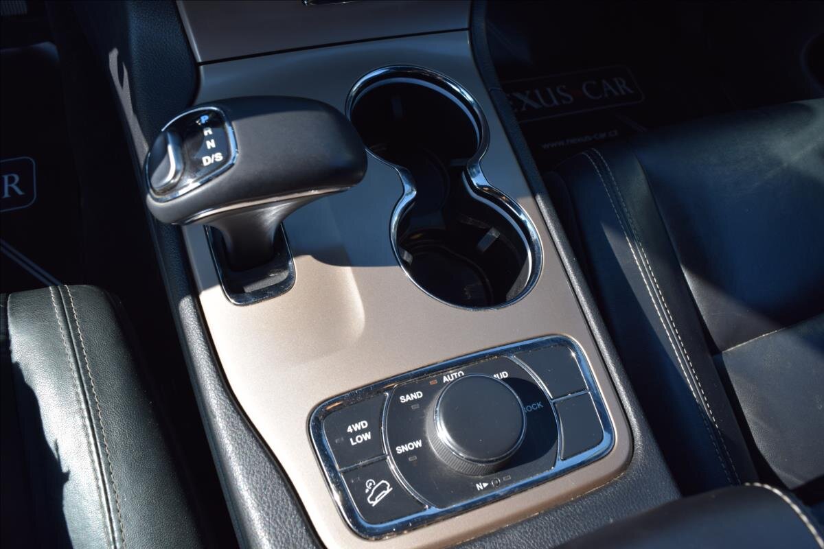 Jeep Grand Cherokee SUV / Terénní 3,0 l 140 kw