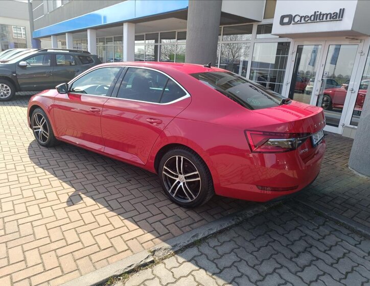 Škoda Superb Liftback 2,0 l 110 kw