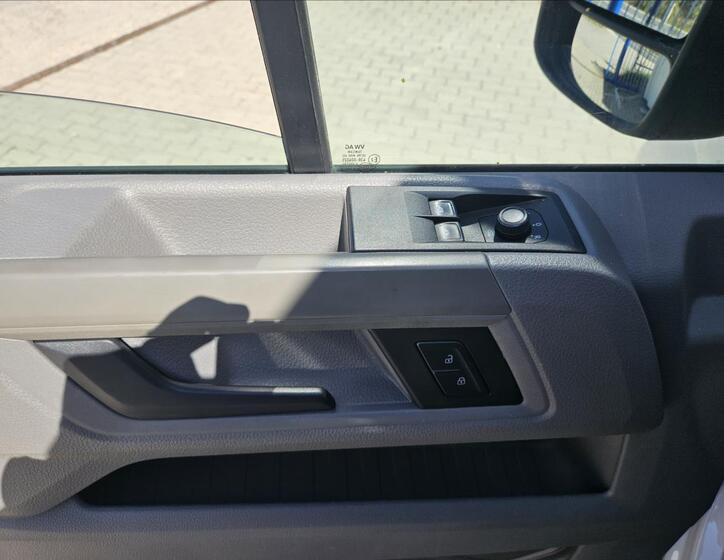 Volkswagen Crafter 10