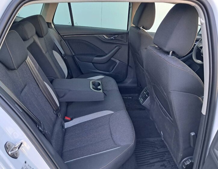 Škoda Scala Hatchback 1,0 l 85 kw