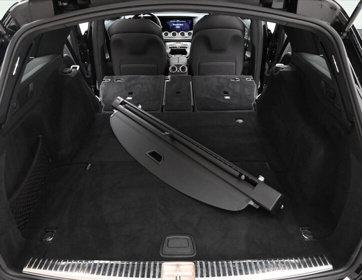 Mercedes-Benz Třídy E Kombi 2,0 l 147 kw