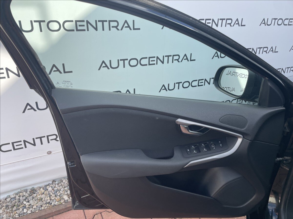 Volvo V40 Hatchback 2,0 l 88 kw