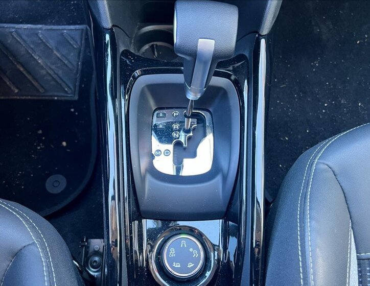 Peugeot 2008 SUV / Terénní 1,2 l 81 kw