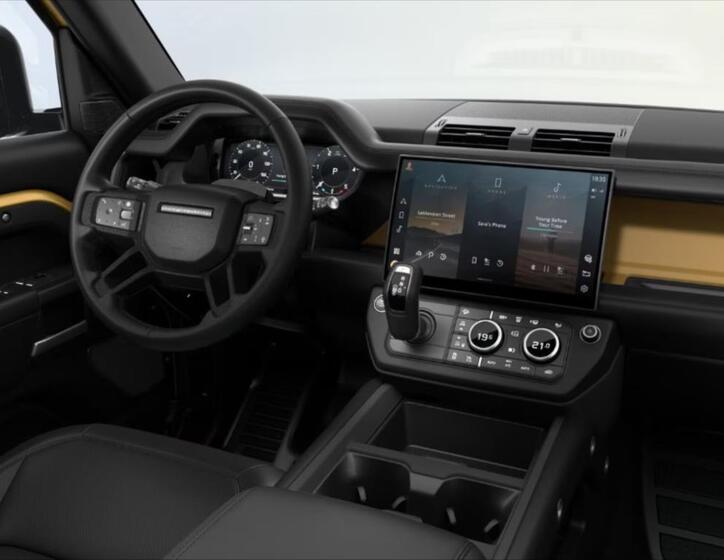 Land Rover Defender 6