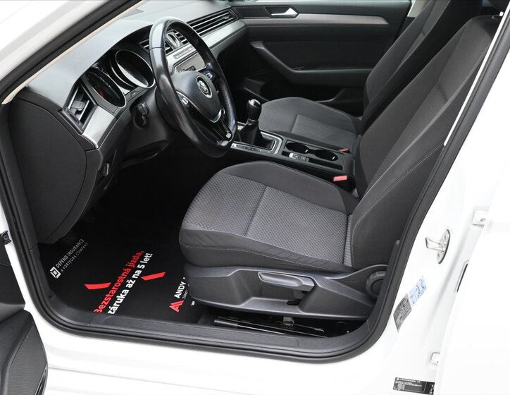 Volkswagen Passat 13