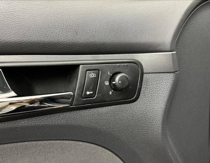 Volkswagen Touran MPV 1,6 l 75 kw