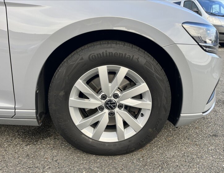 Volkswagen Passat Kombi 2,0 l 110 kw