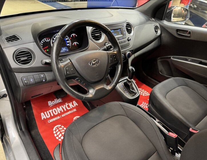 Hyundai i10 Hatchback 1,2 l 64 kw