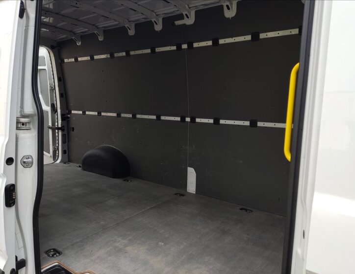 Volkswagen Crafter 23