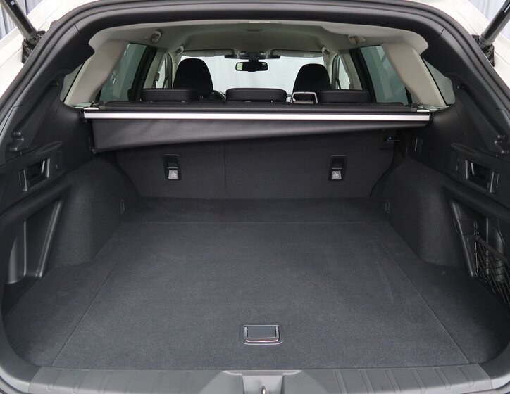Subaru Outback SUV / Terénní 2,5 l 124 kw