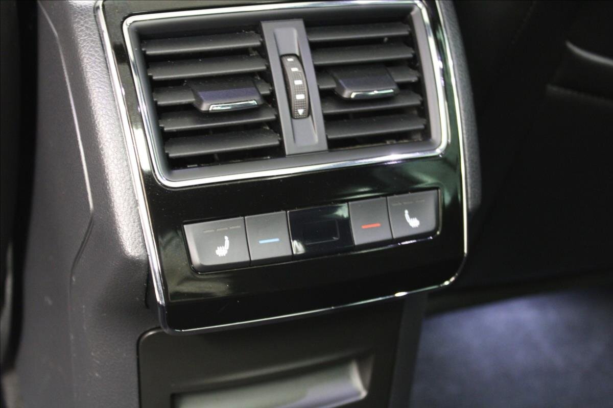 Škoda Superb Kombi 2,0 l 110 kw