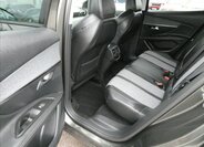 Peugeot 3008 SUV 1,6 l 121 kw