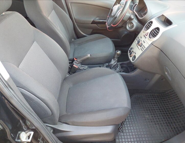 Opel Corsa Hatchback 1,2 l 51 kw