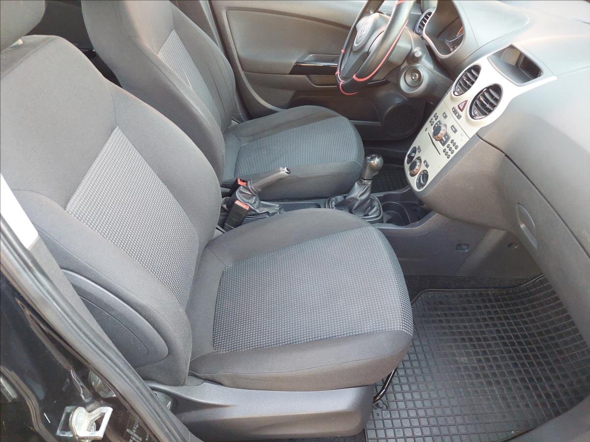 Opel Corsa Hatchback 1,2 l 51 kw