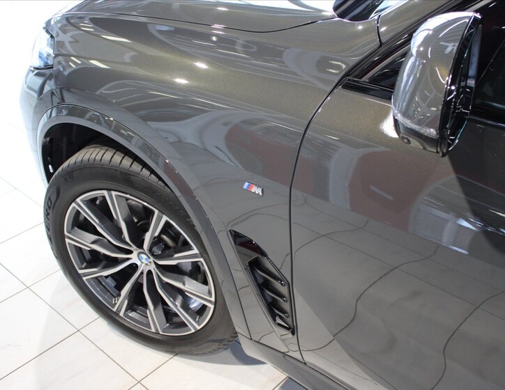 BMW X5 SUV / Terénní 3,0 l 210 kw