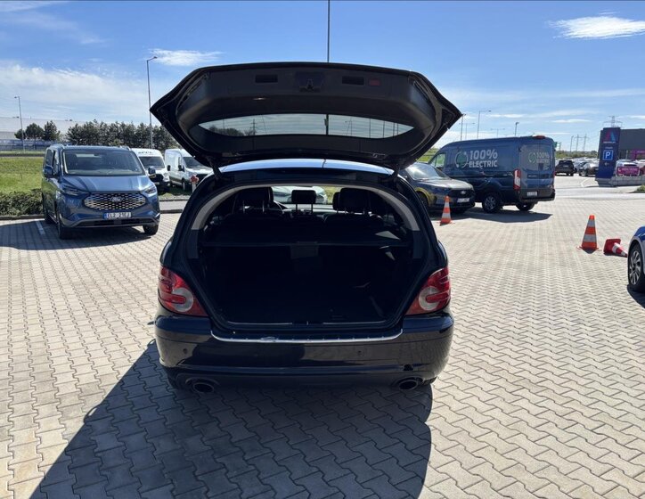 Mercedes-Benz Třídy R Kombi 3,0 l 165 kw