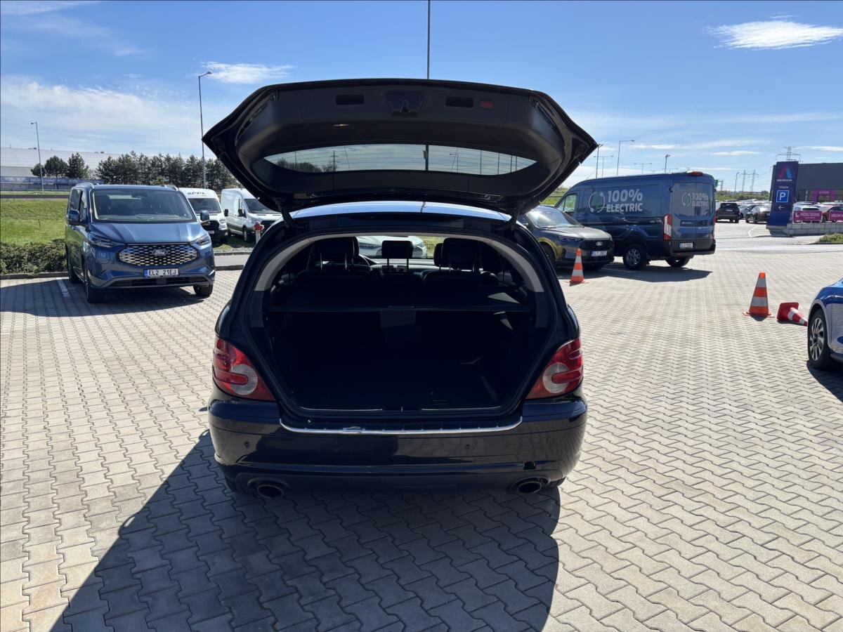 Mercedes-Benz Třídy R Kombi 3,0 l 165 kw