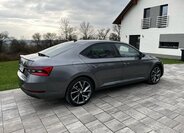 Škoda Superb Sedan / Limuzína 2,0 l 206 kw