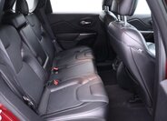 Jeep Cherokee SUV / Terénní 3,2 l 200 kw