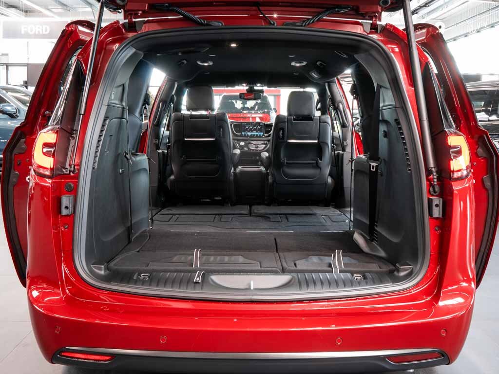 Chrysler Pacifica MPV 3,6 l 221 kw