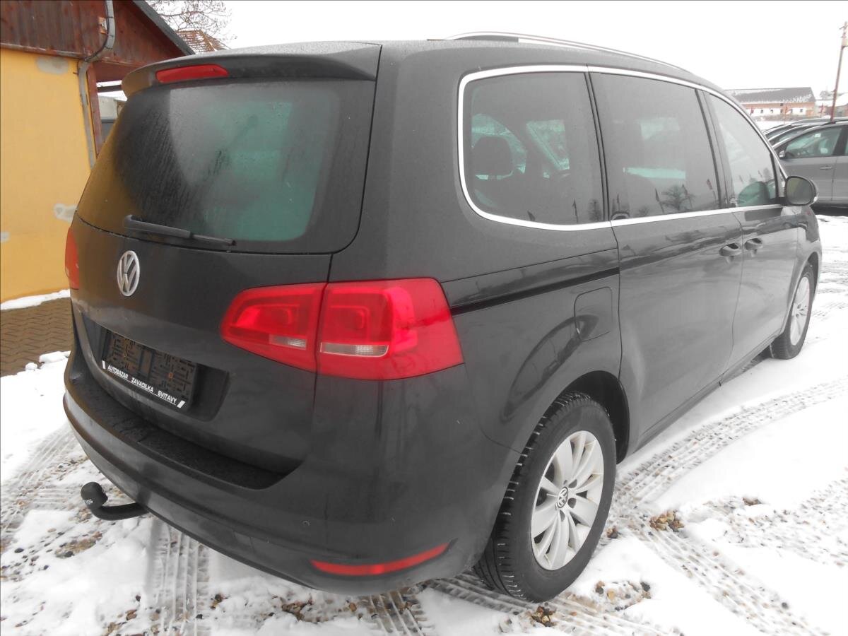 Volkswagen Sharan MPV 2,0 l 103 kw