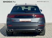 Audi SQ8 10