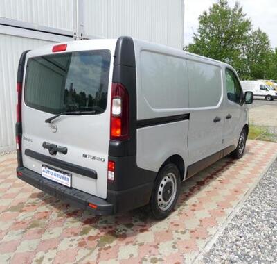 Opel Vivaro 4