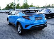 Toyota C-HR 4