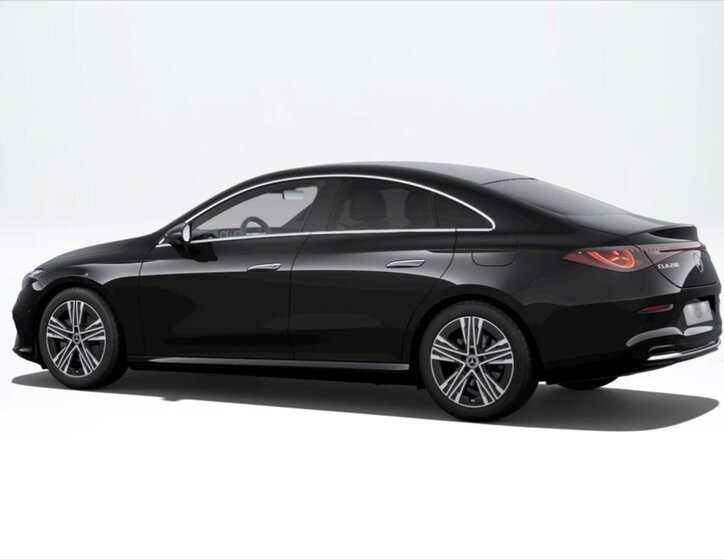 Mercedes-Benz CLA Kupé 1,5 l 120 kw