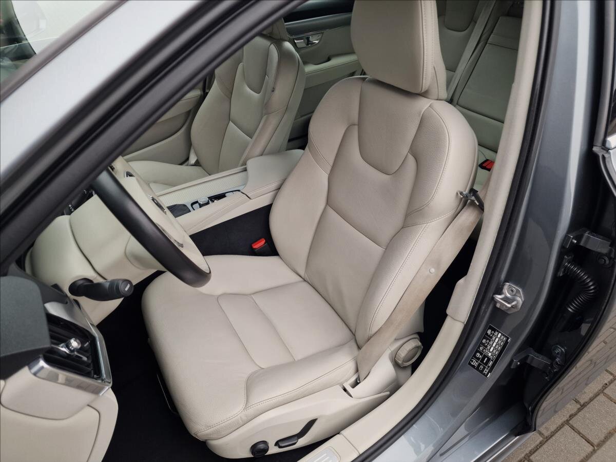 Volvo V90 Kombi 2,0 l 140 kw