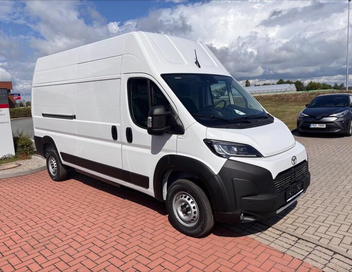 Toyota Proace Max 3