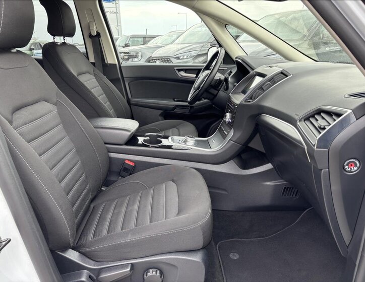 Ford Galaxy SUV / Terénní 2,0 l 110 kw