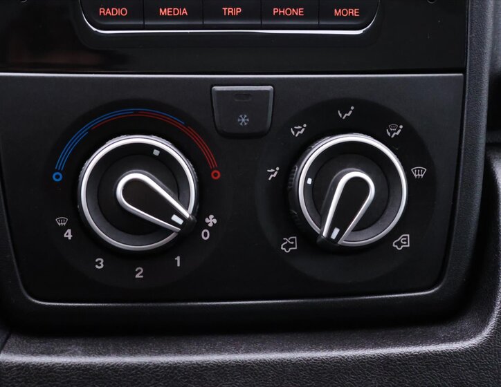 Opel Movano Skříň 2,2 l 88 kw