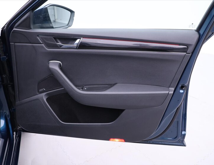 Škoda Superb Kombi 2,0 l 110 kw