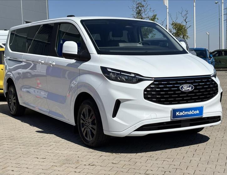 Ford Tourneo Custom 7