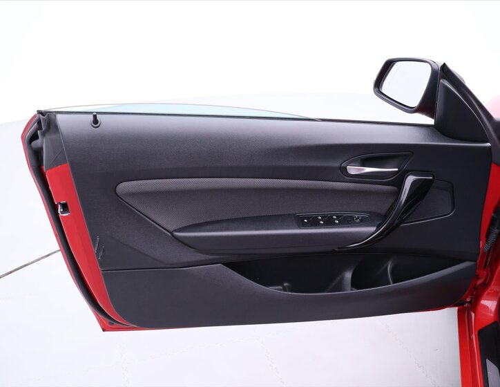 BMW Řada 2 Kabriolet 2,0 l 135 kw