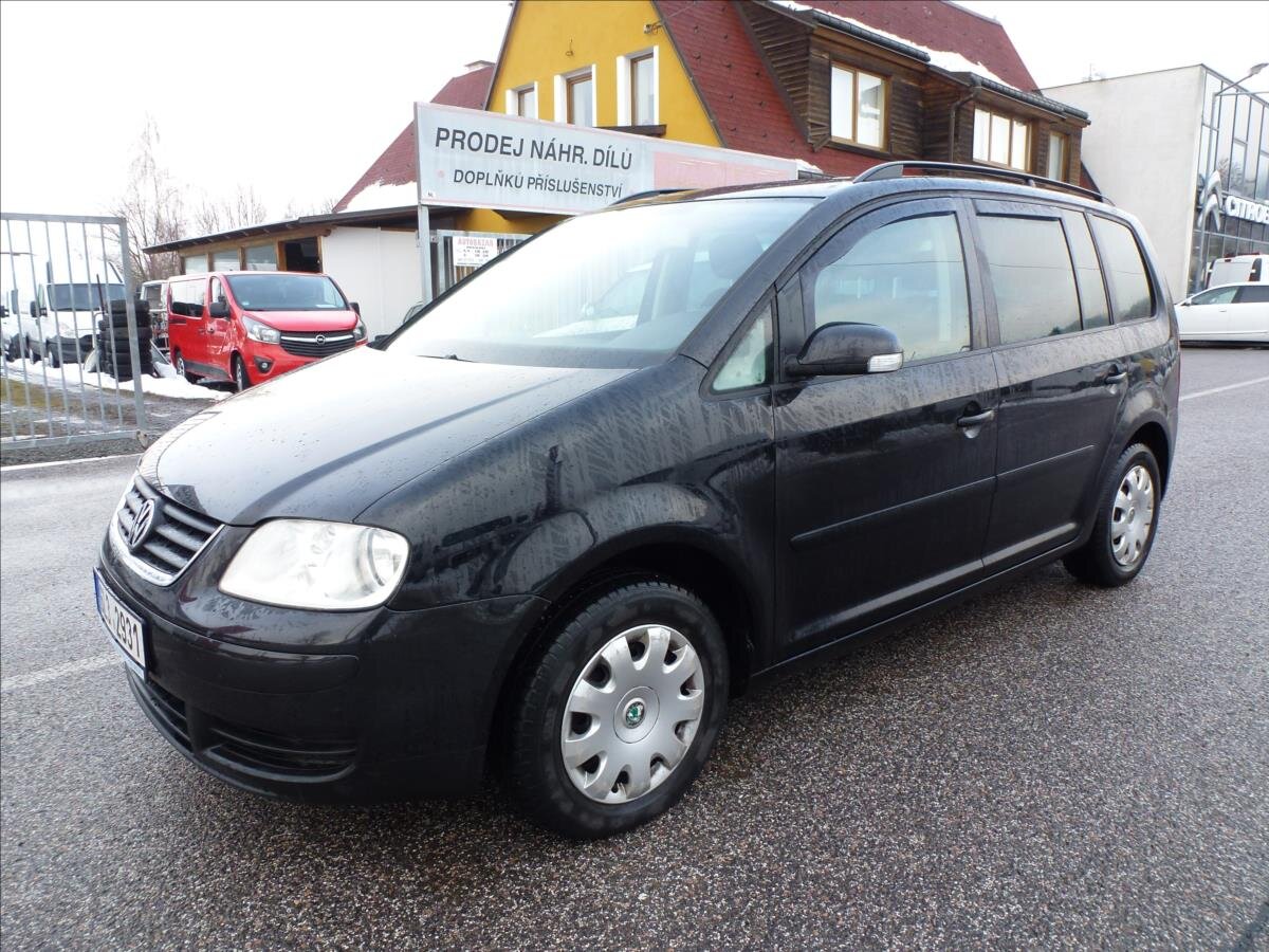 Volkswagen Touran Kombi 2,0 l 100 kw