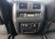 Nissan Pathfinder SUV 3,5 l 212 kw