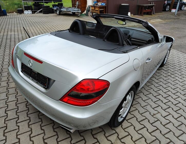 Mercedes-Benz SLK 12